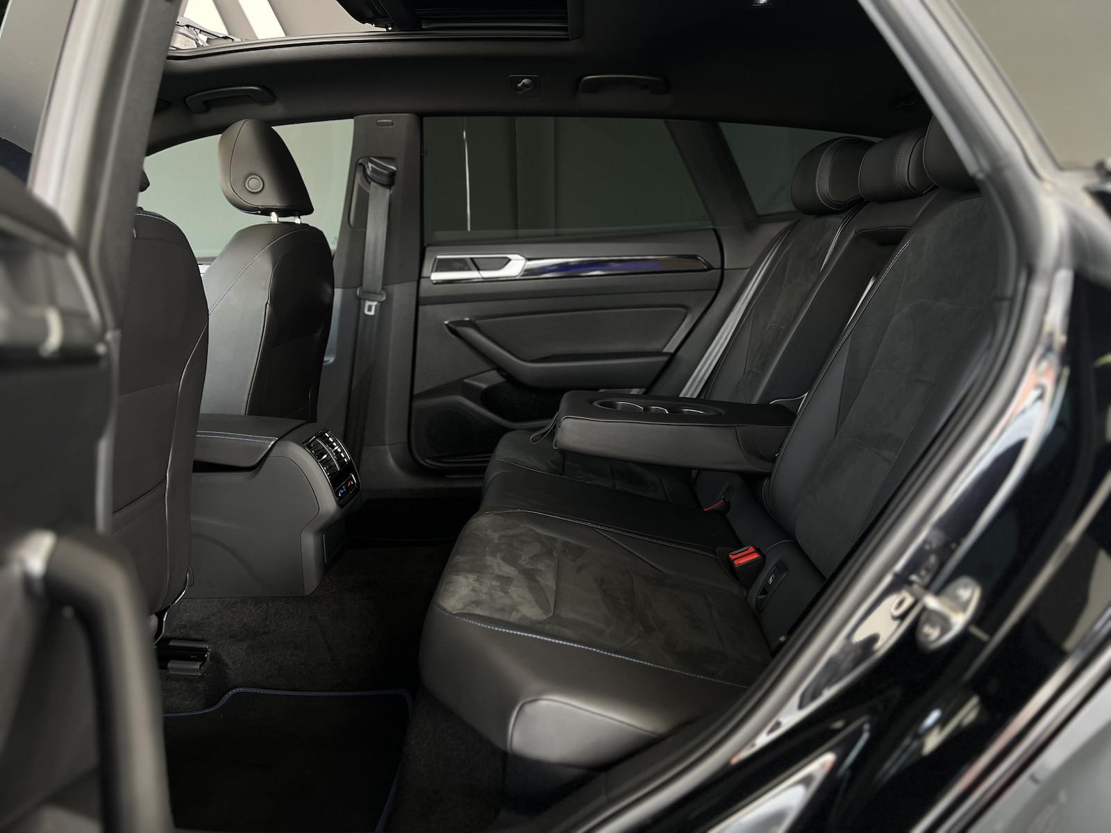 Volkswagen Arteon R 2.0 TSI 4MOTION*PANO*AHK*MATRIX*, миниатюра 9