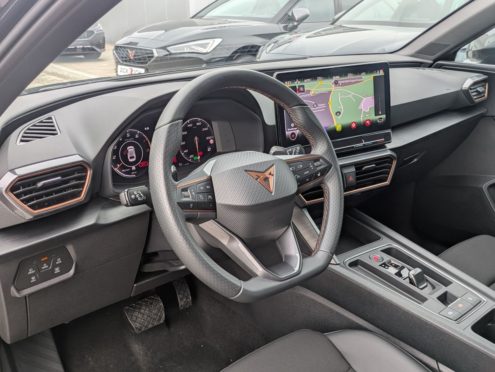 Fahrzeugabbildung CUPRA Leon 1.5 eTSI DSG MATRIX-LED*ACC*AHK*KAMERA*18"