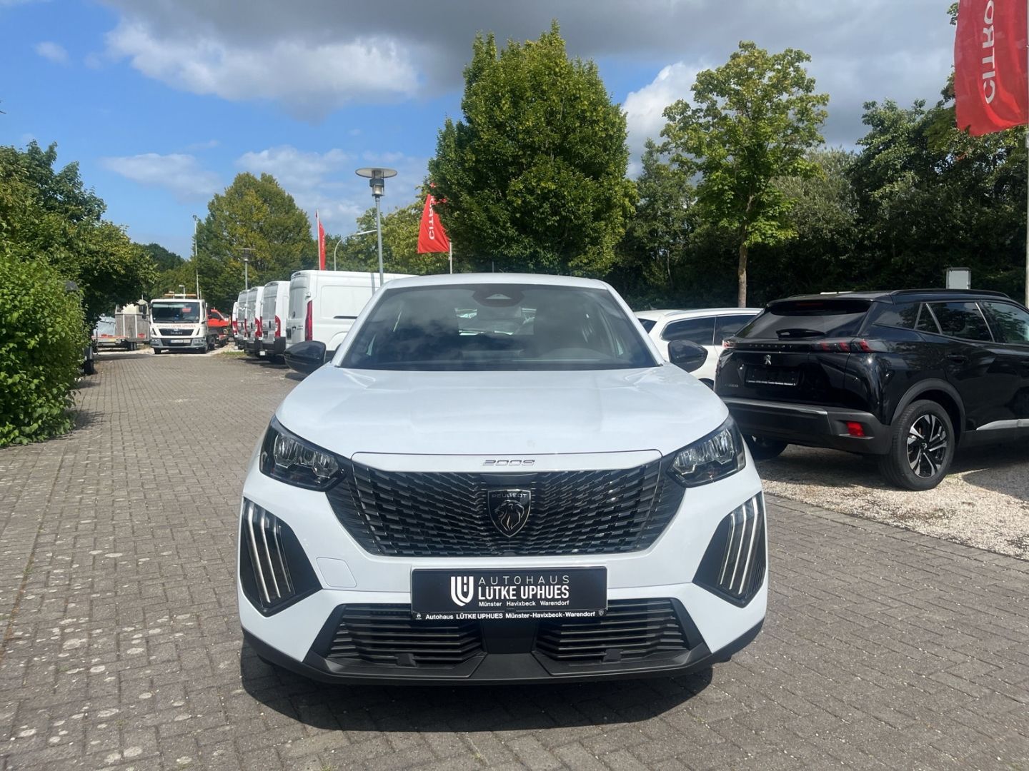 Fahrzeugabbildung Peugeot 2008 STYLE PureTech 100 CarPlay Klimaautom
