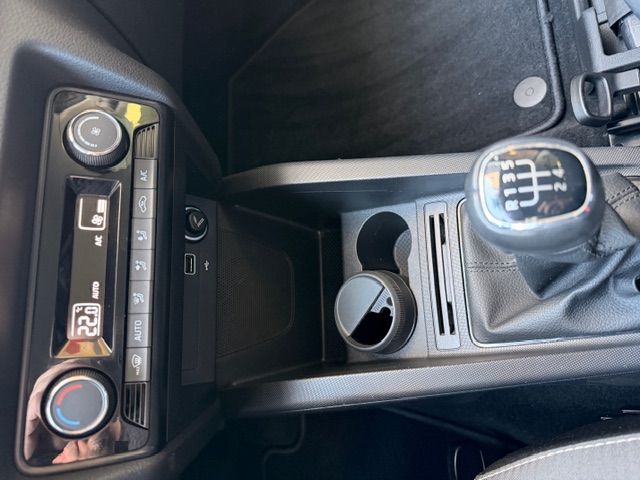 Fabia Combi Ambition AHK;PDC;CLIMATRONIC