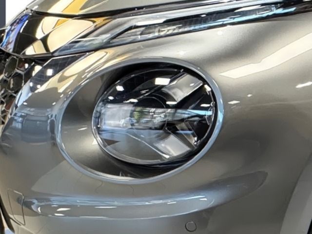 Fahrzeugabbildung Nissan JUKE 1.6 HYBRID 143 PS 4AMT N-CONNECTA Winter II