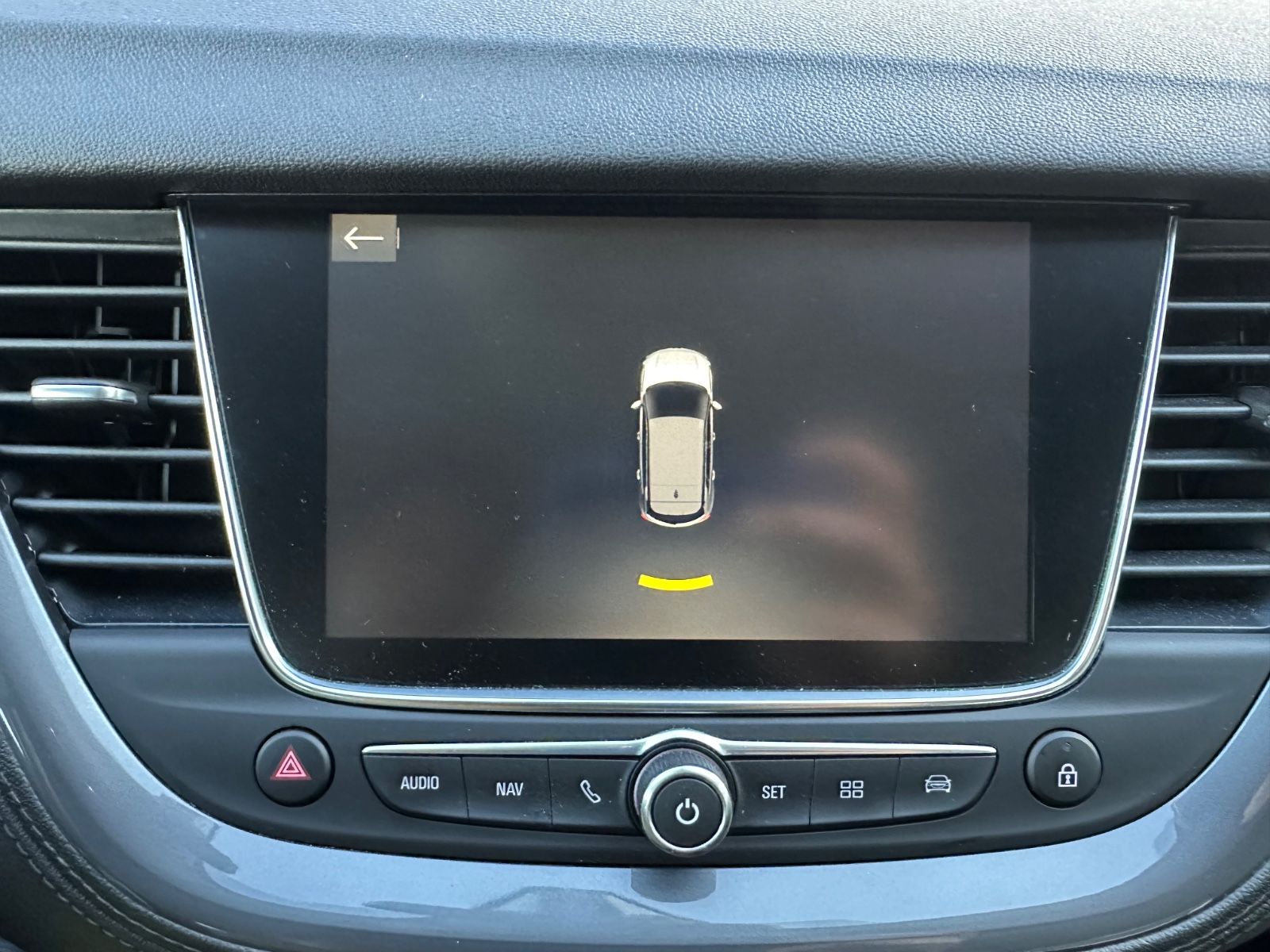 Fahrzeugabbildung Opel Grandland (X) 1.2 Turbo Navi/LED/SHZG/APP/GRA