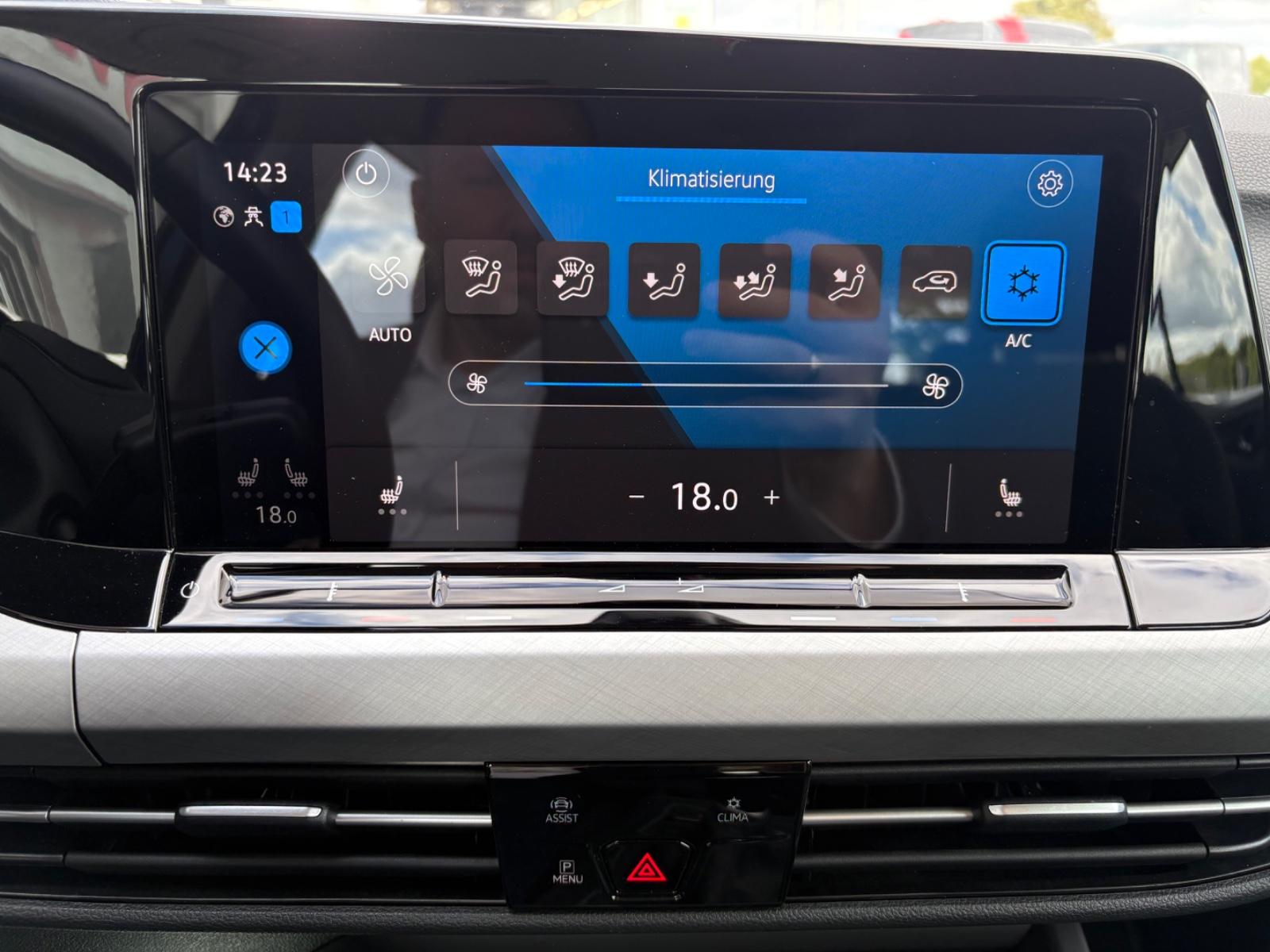 Volkswagen Golf VIII Life LED Navi AppConnect ACC SHZ, миниатюра 24
