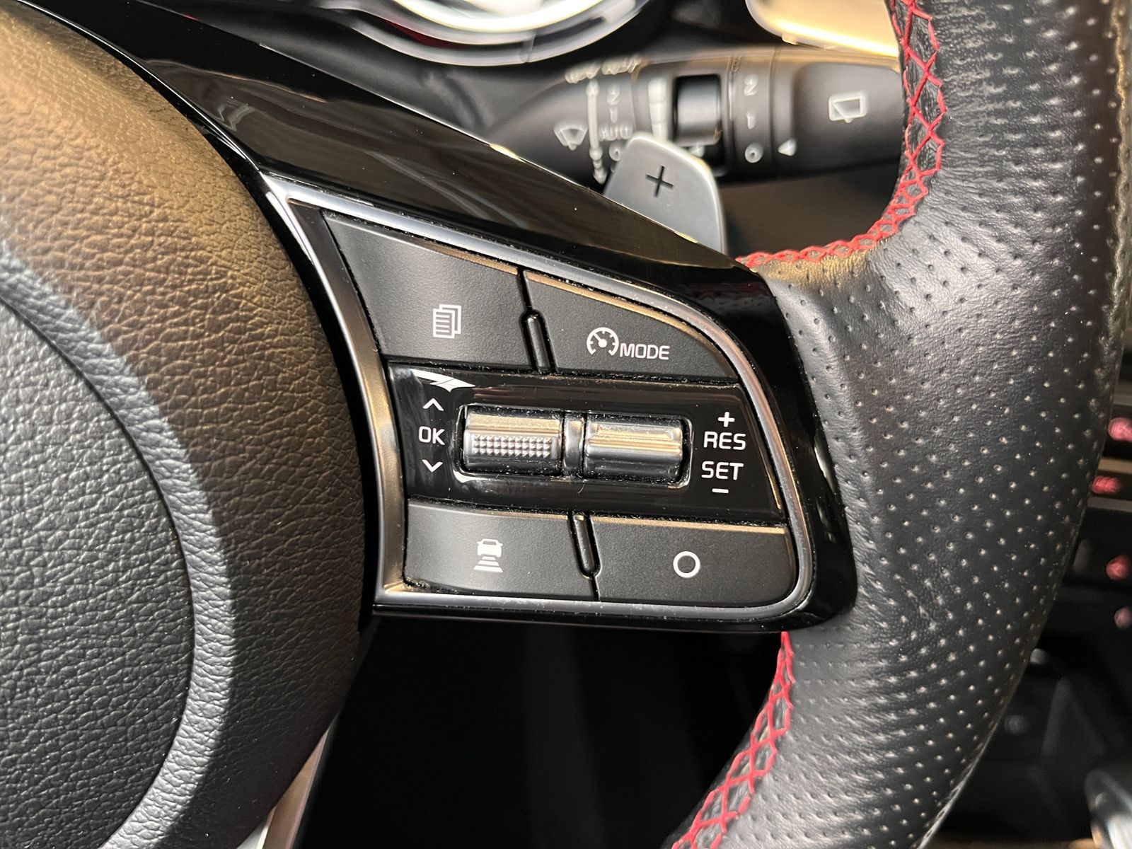 Fahrzeugabbildung Kia Ceed GT KLIMA LED NAVI ALU