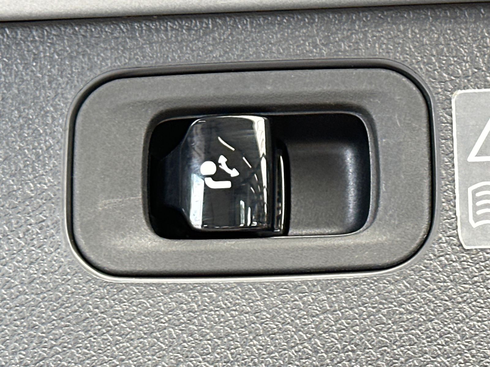 Fahrzeugabbildung Mercedes-Benz C 220d T AMG-Line NAV+LED+360°+WIDESCREEN+AHK+SH