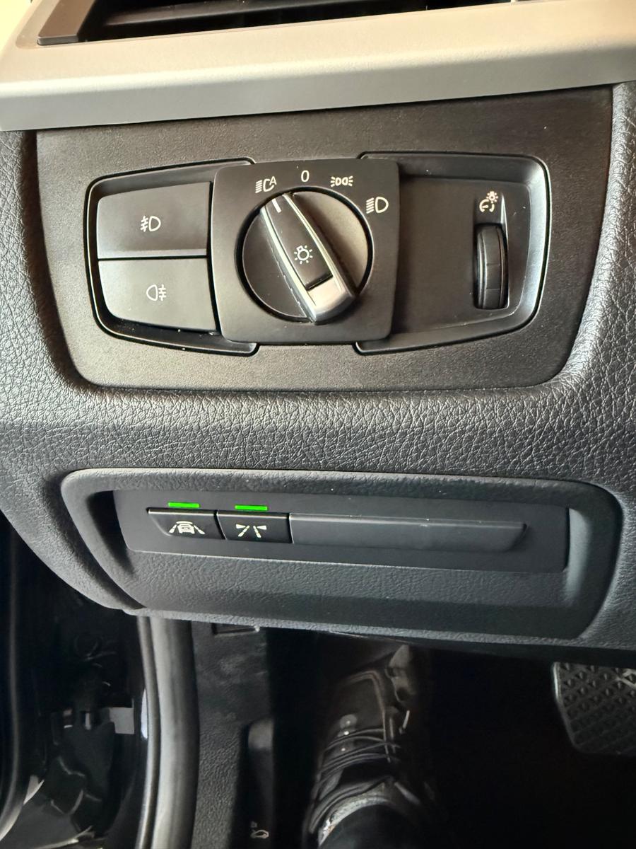 BMW 320i Touring Advantage LED/Memory/HUD/Pano/ACC