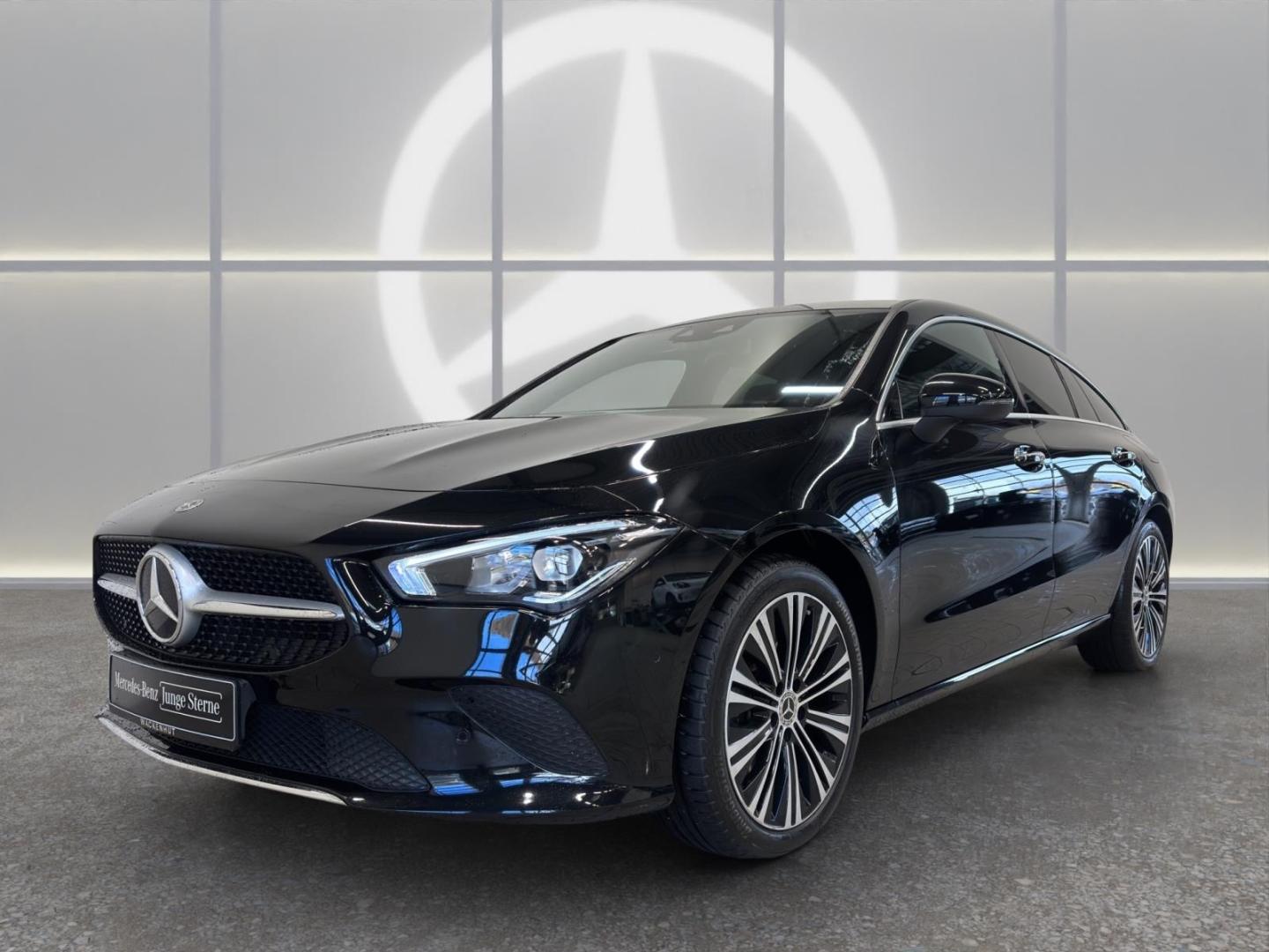 Mercedes-Benz CLA 220 Shooting Brake d PROGRESSIVE PAN+AHK+RFK