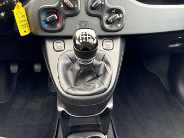 Bild 15 Fiat Panda Base 1.0 Mild Hybrid DAB Klima Freisprech