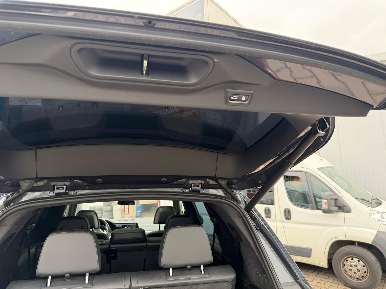 BMW X7 M50 M50i