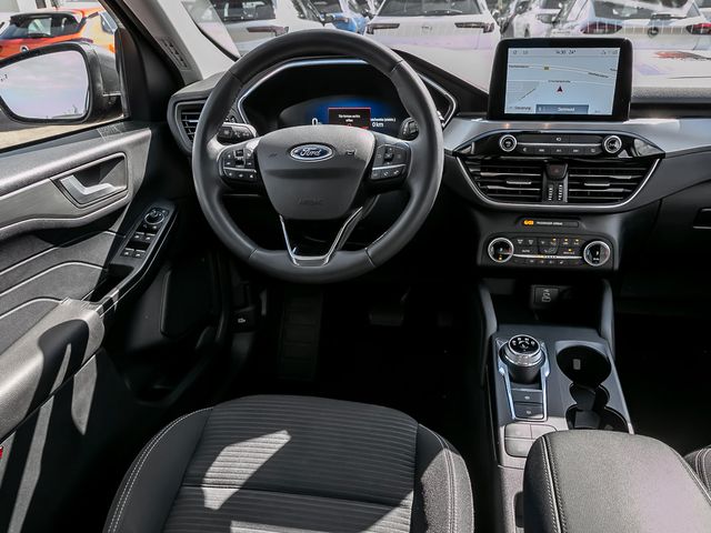 Ford Kuga 2.5 Plug-In Hybrid Titanium Stauassistent