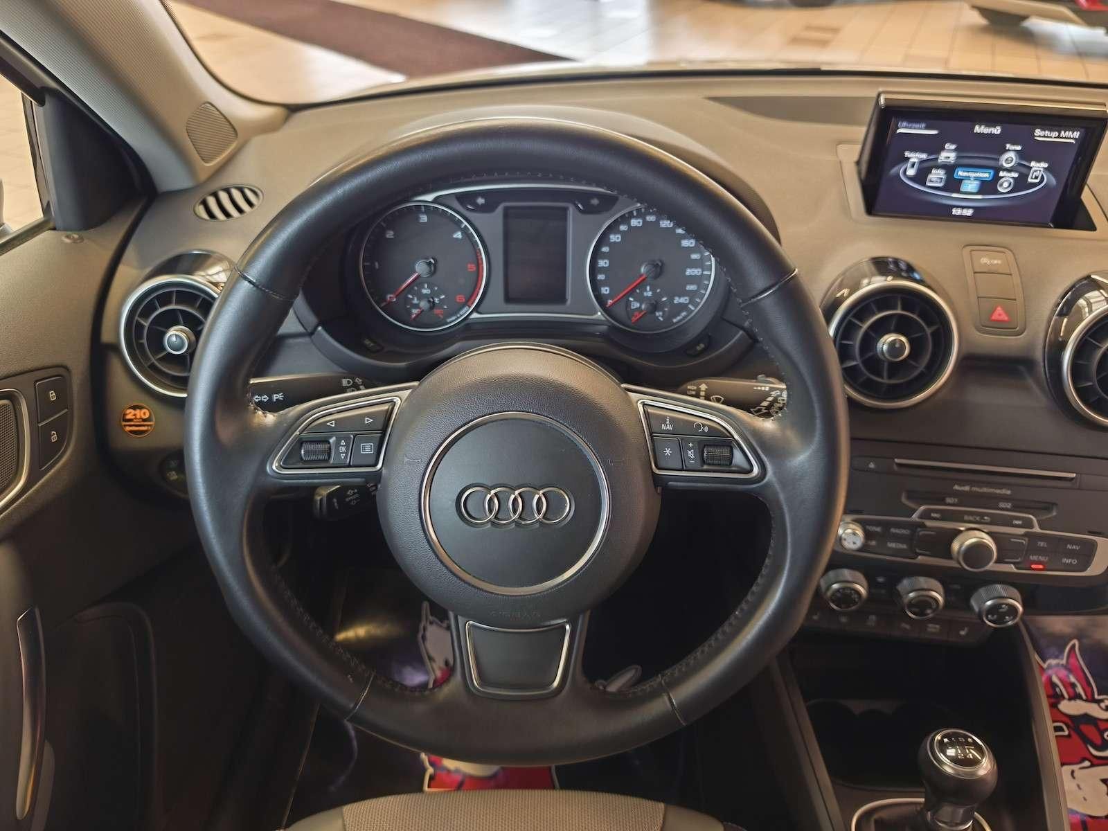 Fahrzeugabbildung Audi A1 1.6 TDI Sport/Xenon/MMI/Teilleder/17´´ 85 ...
