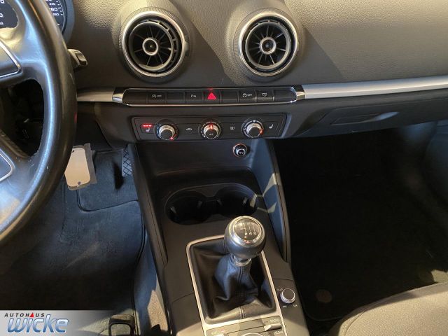 A3 Sportback 1.4 TSI attraction NAVI KLIMA PDC L