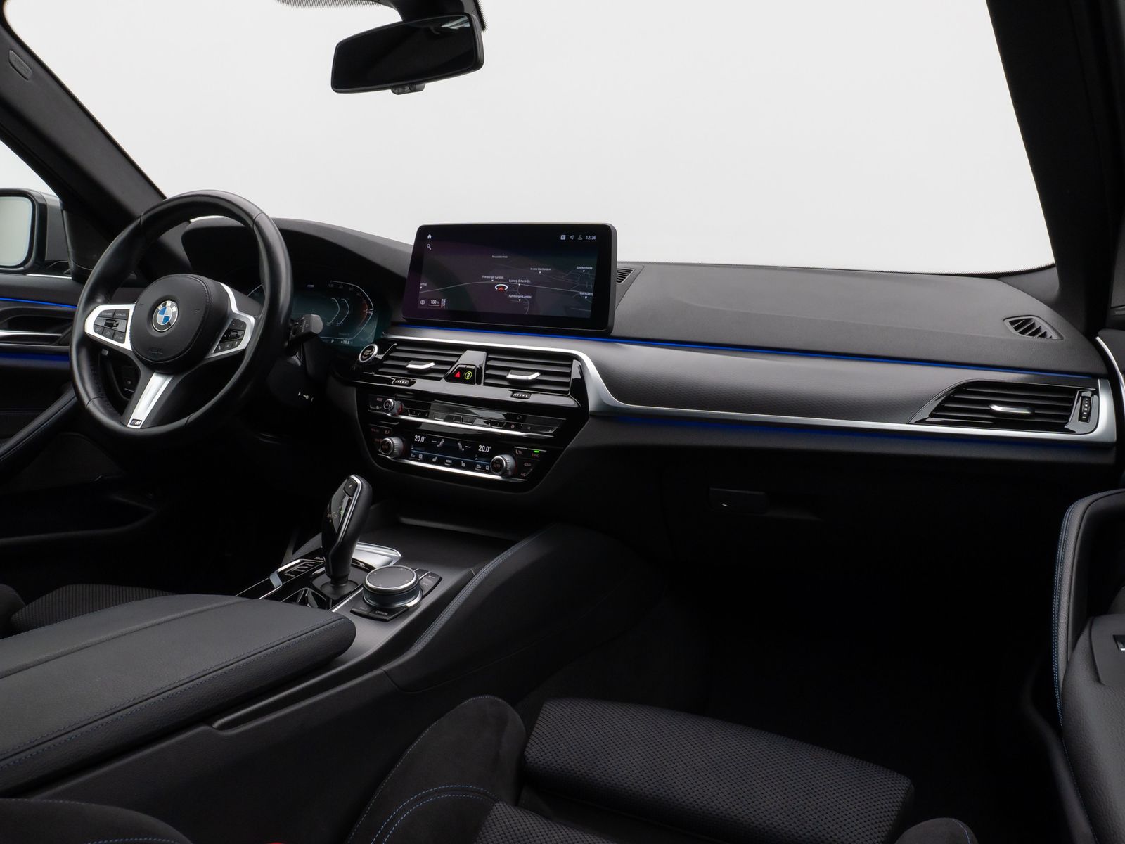 Fahrzeugabbildung BMW 530d xD M Sport Laser Kamera HUD DAB H/K 4xKlima