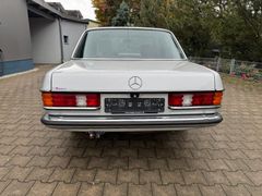 MERCEDES-BENZ 280 E W123 **1. HAND**