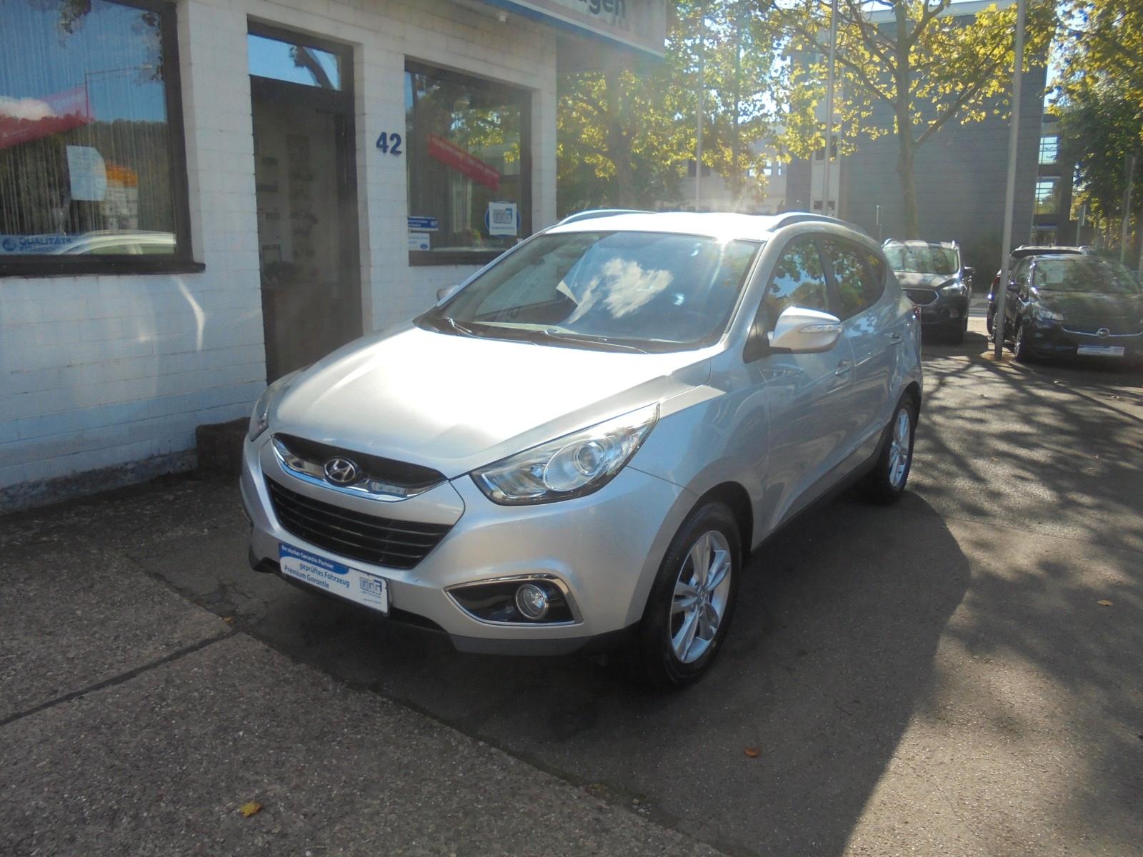 Hyundai ix35 blue Comfort 2WD"KLIMATR.-125TKM-AHK"
