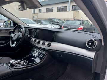 Mercedes E 220 - 10