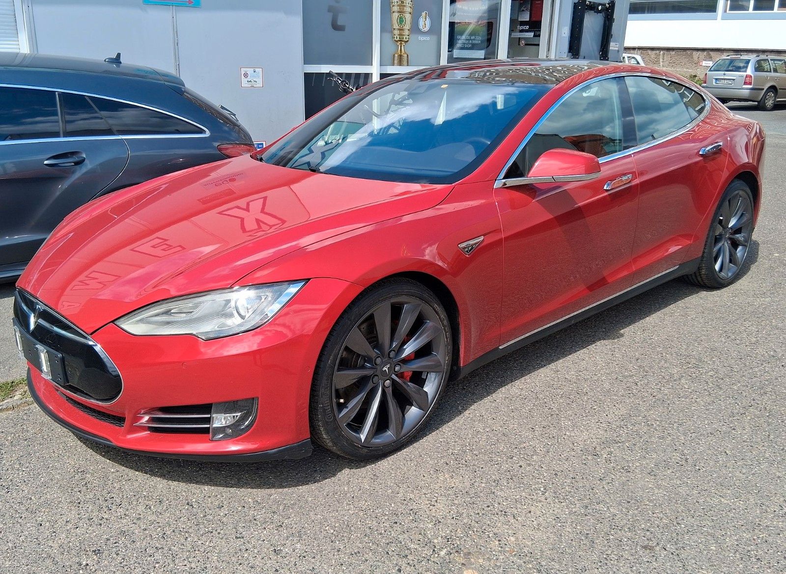 TESLA Model S Dual 90D Allrad Langstrecke Top Zustand