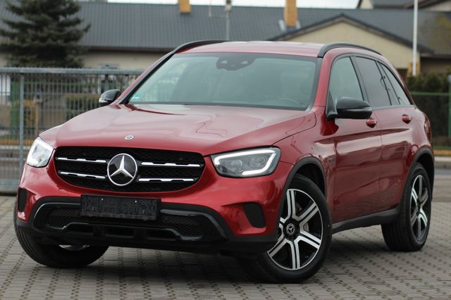 Mercedes-Benz GLC 300  e 4Matic*LED*NAVI*PDC*AHK*