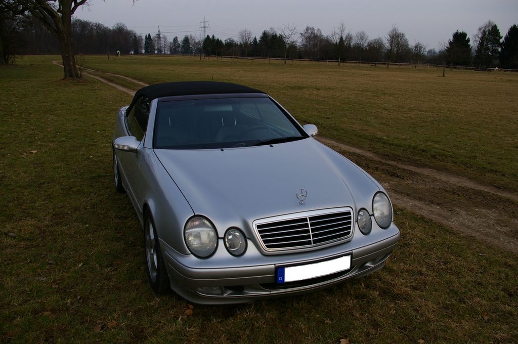 Mercedes-Benz CLK 320