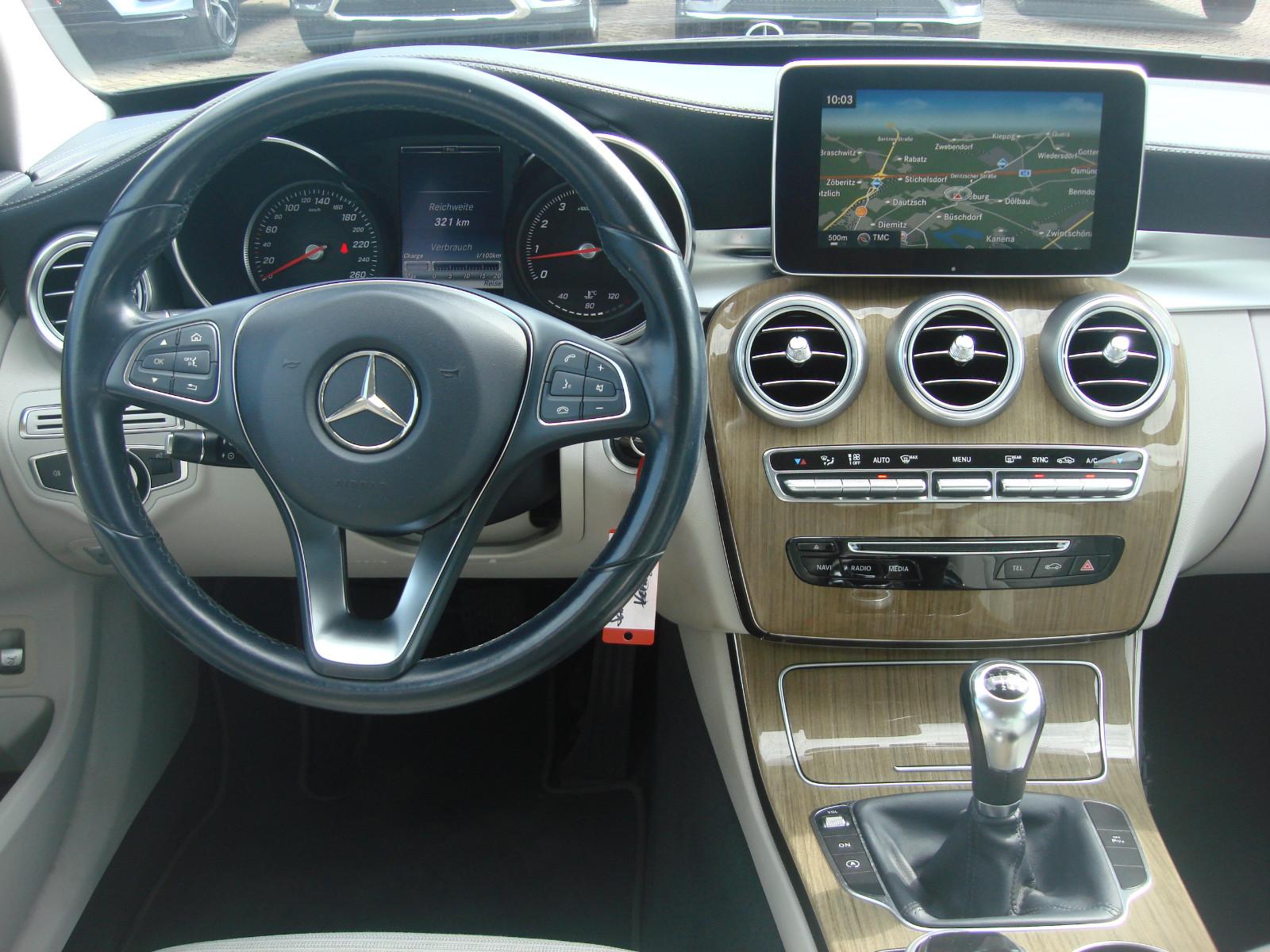Mercedes-Benz C 180 CGI Lim. Exclusive*Comand*LED*PDC*SHZ*TÜV*