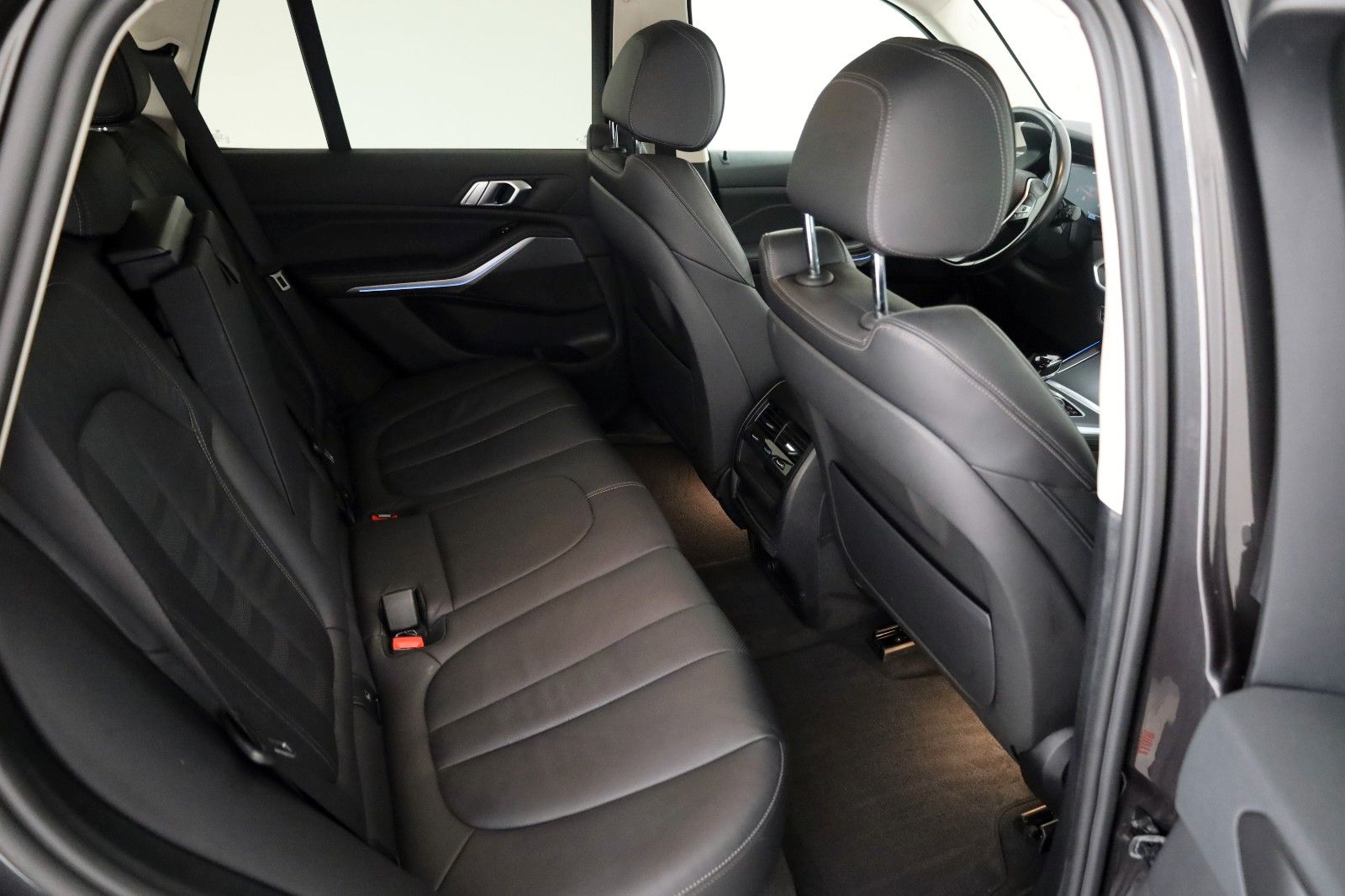 Fahrzeugabbildung BMW X5 xDrive 45 e,Leder,Navi,LED,Kamera,ACC,AHK el.