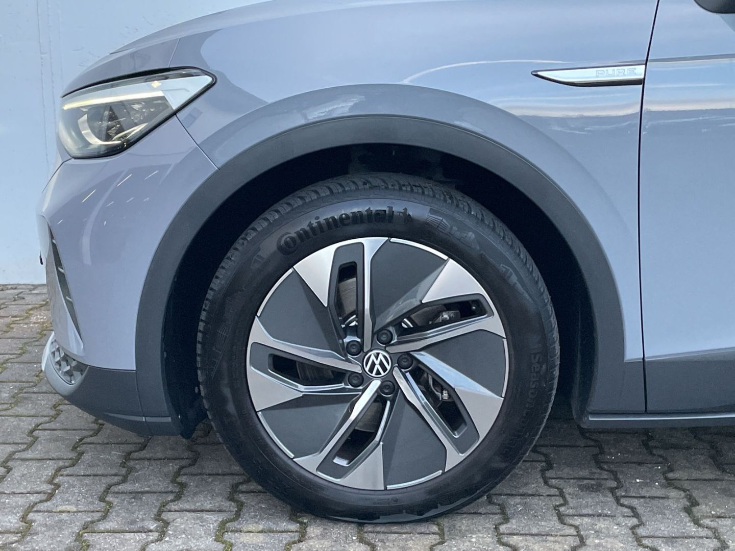 ID.4 Pure Performance Wärmepumpe/360°Kamera/HUD/