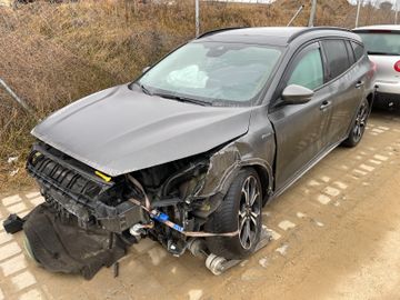 Ford Focus Turnier Active *PANO*NAVI*CARPLAY*TEMP*LED
