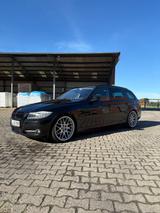 BMW 320d Touring  AHK Schwenkbar  - BMW 3er Reihe aus 2012: Kombi