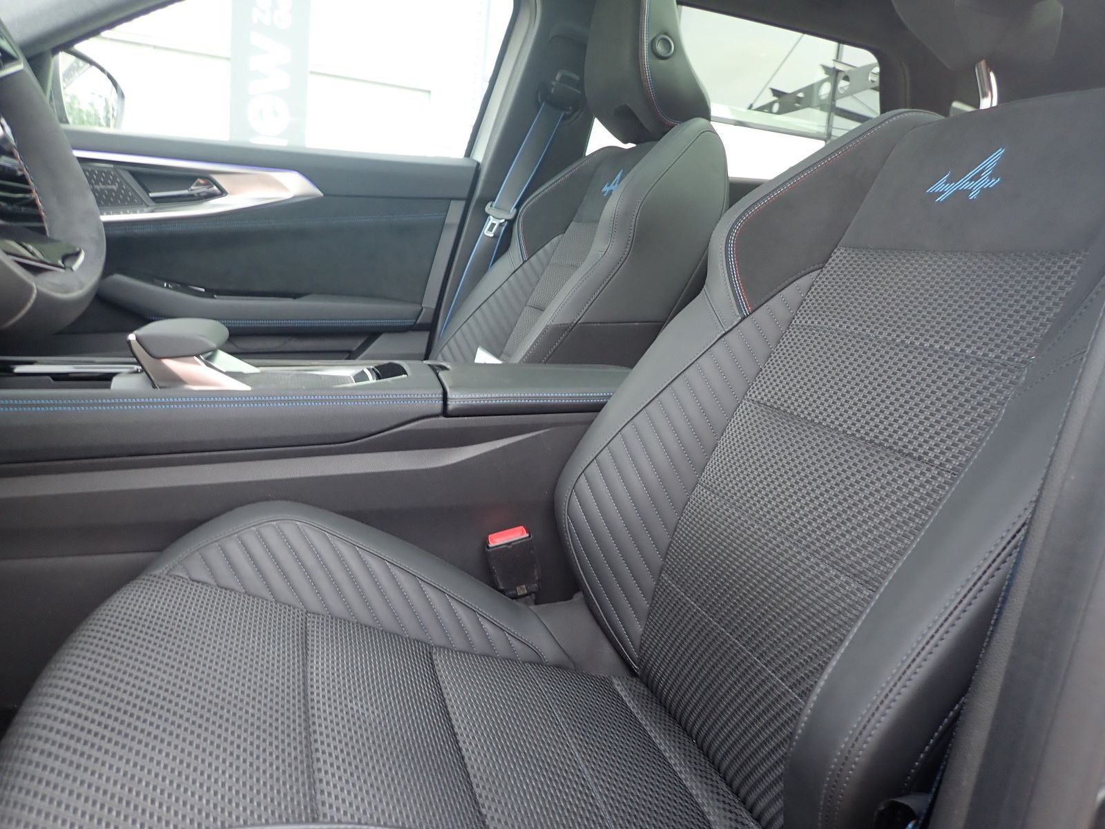 Fahrzeugabbildung Renault Austral Esprit Alpine Full Hybrid E-Tech 200