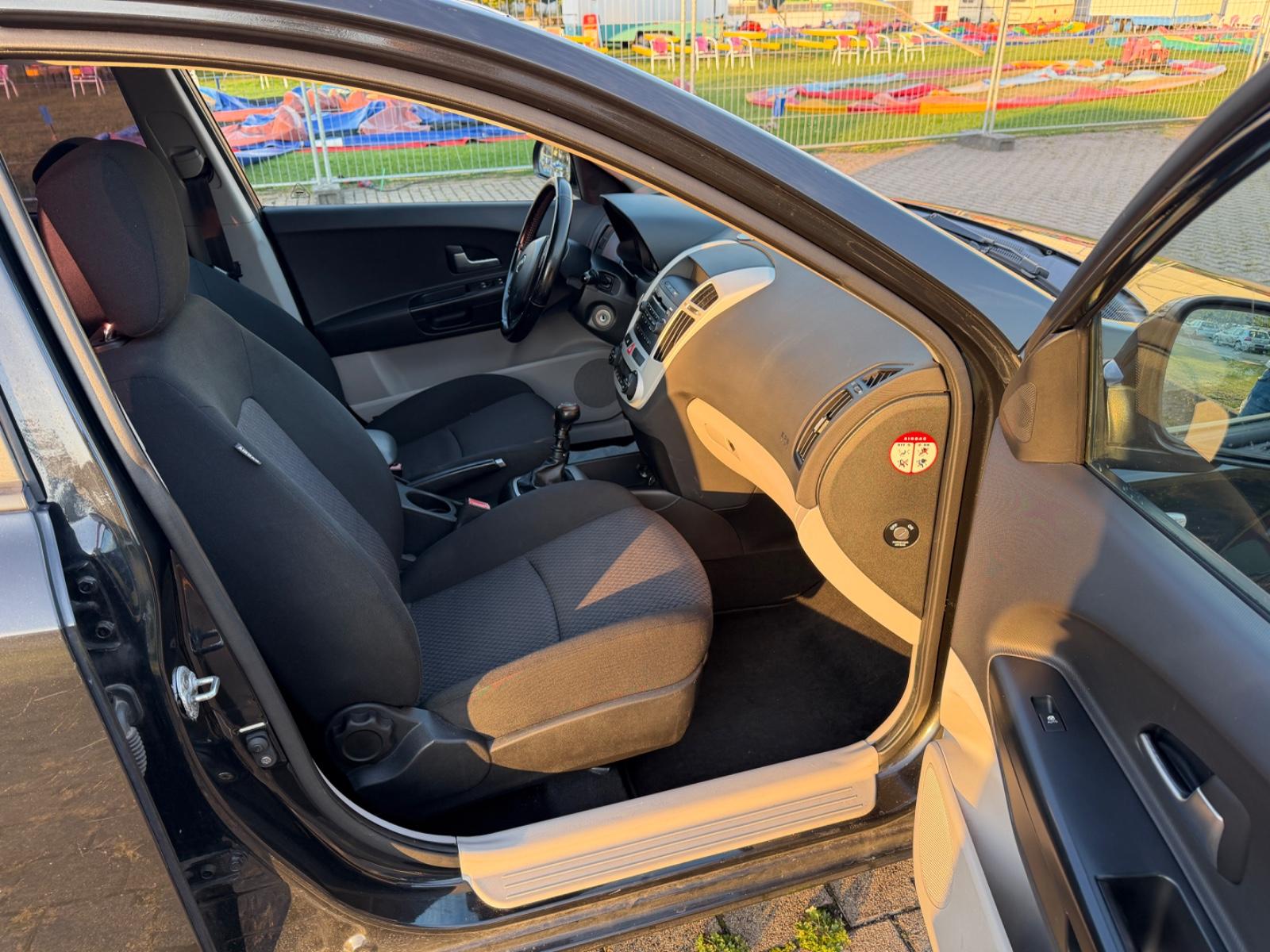 Kia ANDERE Ceed Sportswagon EX