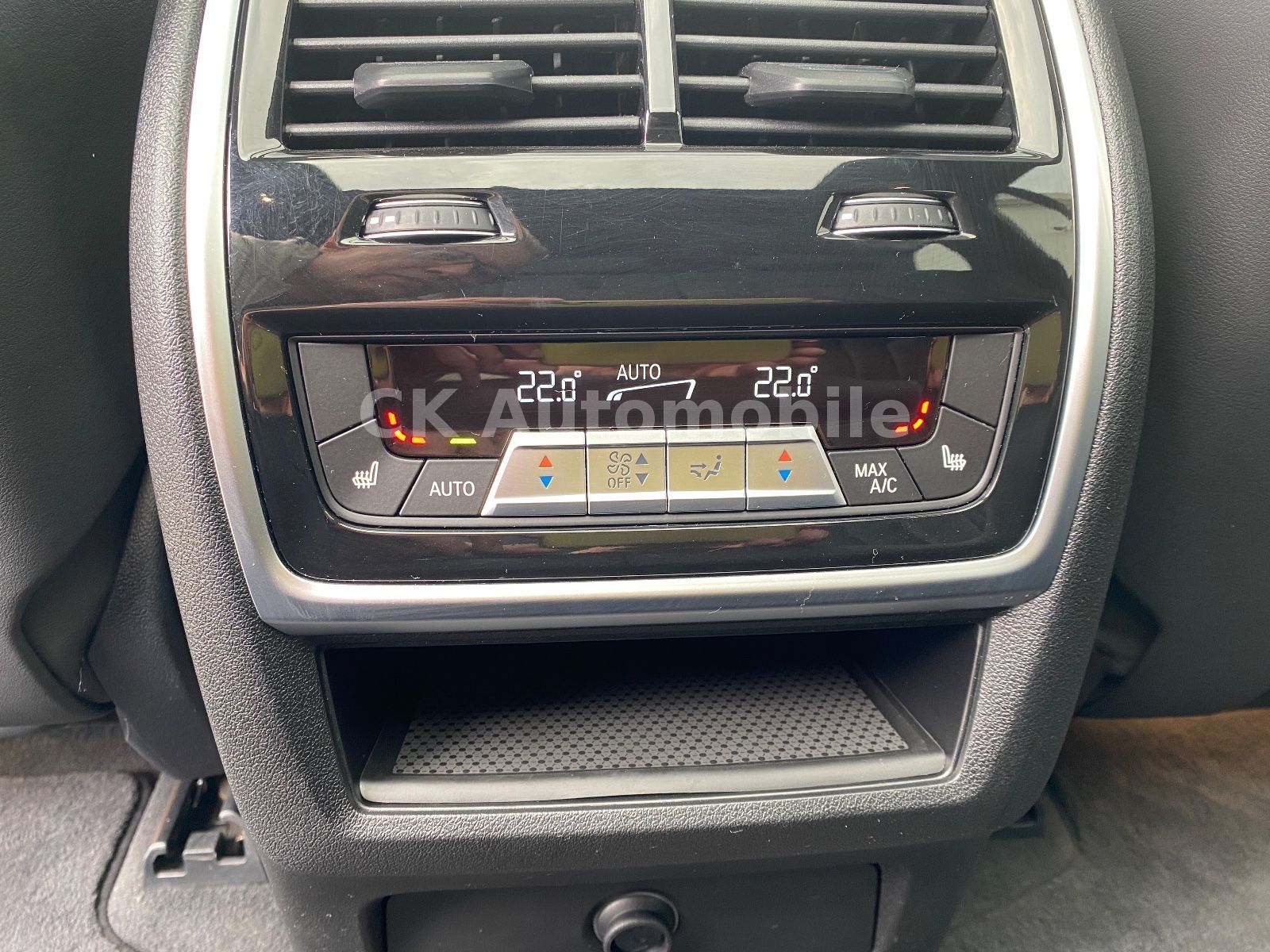 Fahrzeugabbildung BMW X5 xDrive45e M-Sport/Laser/Pano/Head-Up/360°/AHK