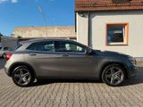 Mercedes-Benz GLA 200|7G TRONIC|AHK|SHZ|NAV|XENON|LED|1HAND - Mercedes-Benz GLA 200 aus 2015