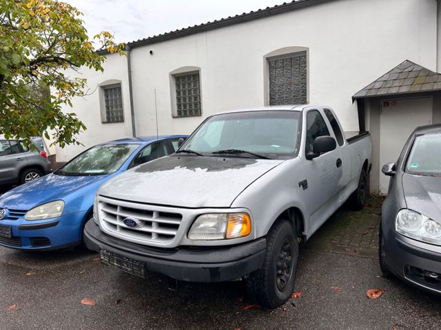 Ford F 150 XL 8V (CDN) AUTOMATIK