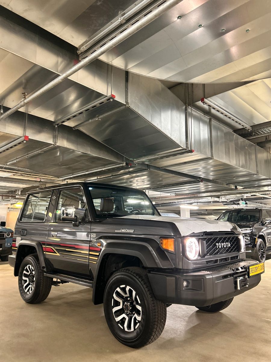 Toyota LC71+HARDTOP+LXz+2026mod+PETROL+V6+4L