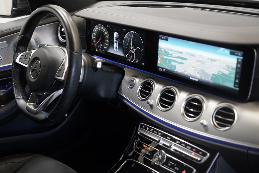 Mercedes Benz E 300