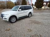 Mitsubishi Pajero 3,2 DI-D 4WD Final Edition Automatik ... - Mitsubishi Pajero mit Schiebedach