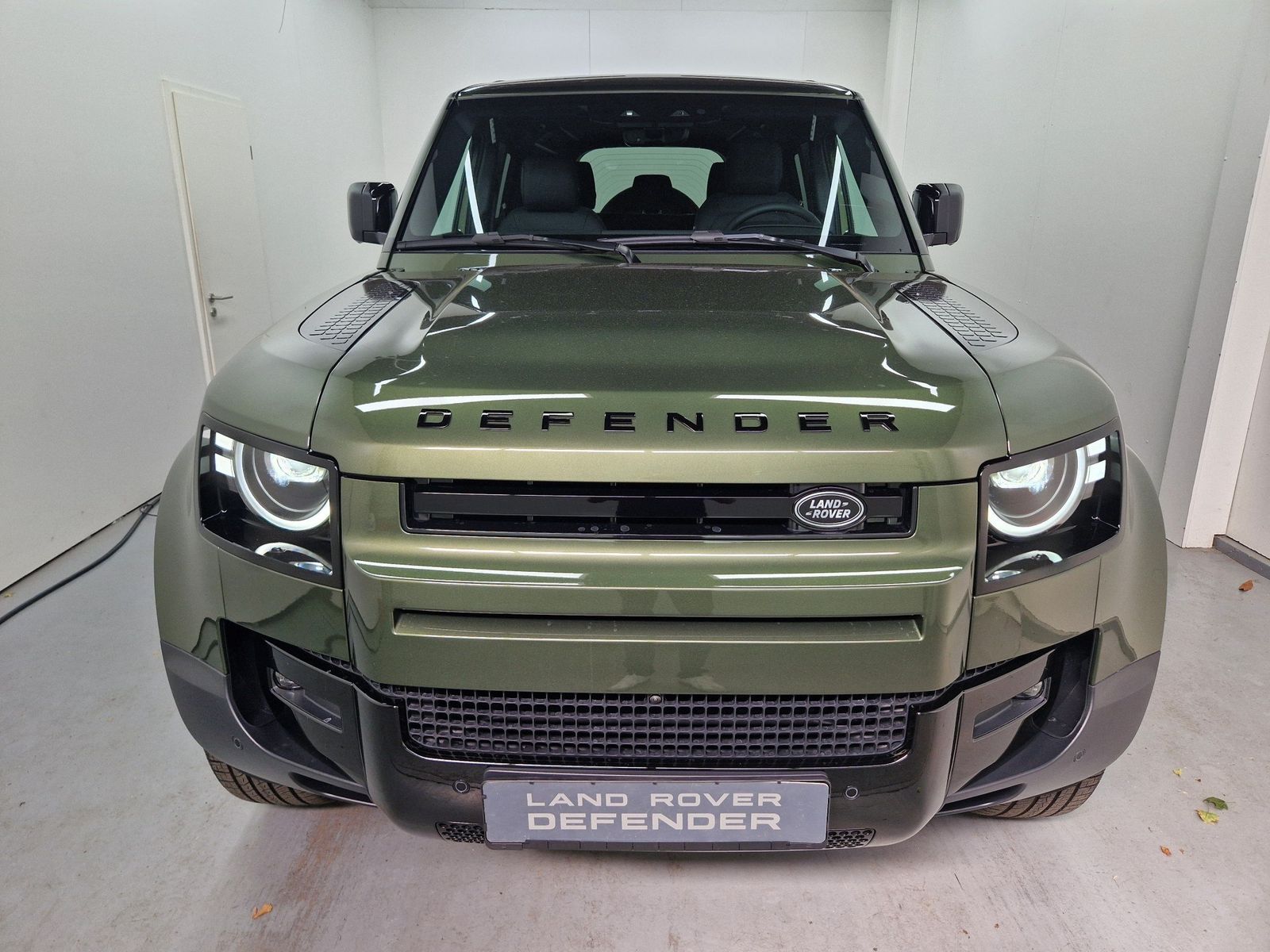 LAND ROVER Defender  110 3.0 Diesel D200 S – Bild 2