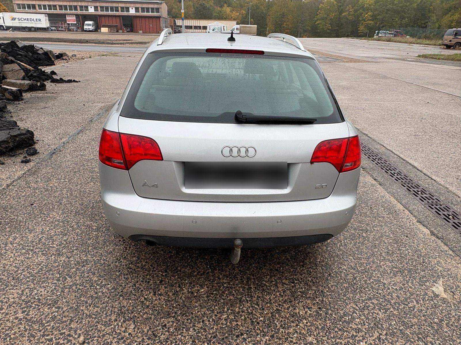 Audi A4 2006 — engine 136 HP (100kW)