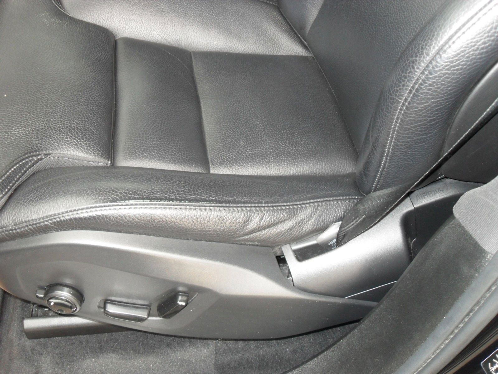 Fahrzeugabbildung Volvo XC90 T8  Inscription Expression