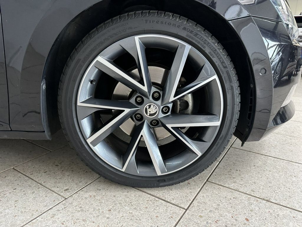 Skoda Superb Combi 2.0 TSI DSG SportLine DCC NAVI PANO foto 21