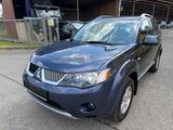 Mitsubishi Outlander 2.0 DI-D Invite/AHK/1.HAND/S-HEFT - gebrauchte Mitsubishi Outlander aus dem Jahr 2008