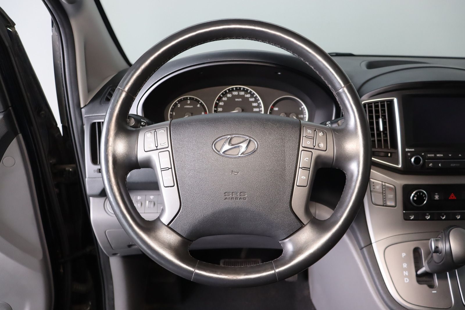 Fahrzeugabbildung Hyundai H1 Travel Trend * Navi * DAB * 8-Sitzer