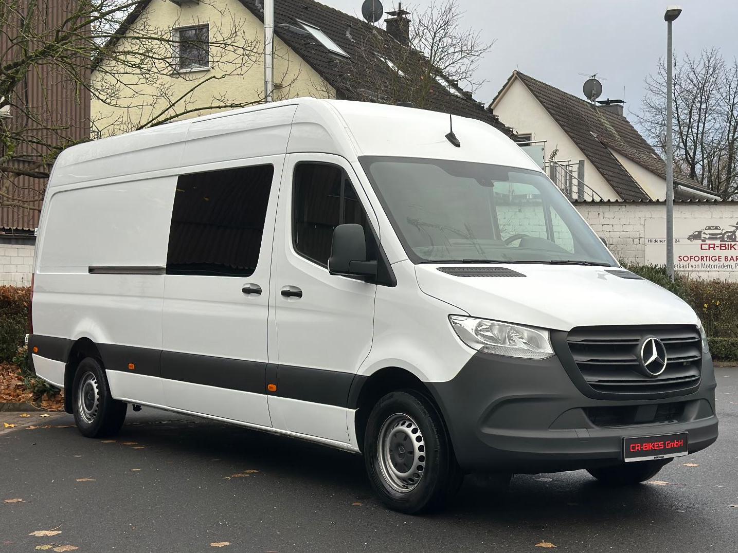 Mercedes-Benz Sprinter 319 CDI Mixto-DoKa 6Sitzer AHK/MBUX