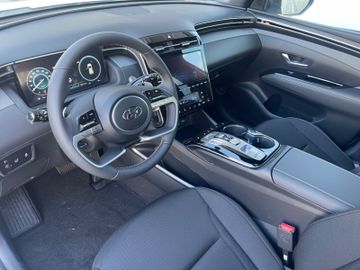 Fahrzeugabbildung Hyundai TUCSON 150PS DCT Blackline NAVI LED SD