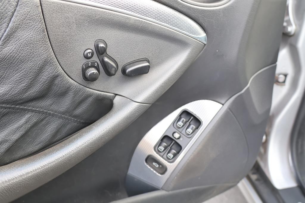 Mercedes-Benz CLK 270