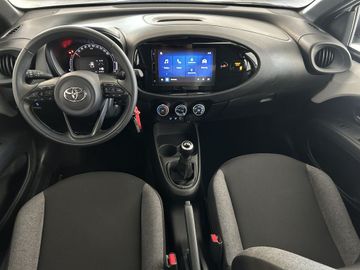 Toyota Aygo X Business Edition