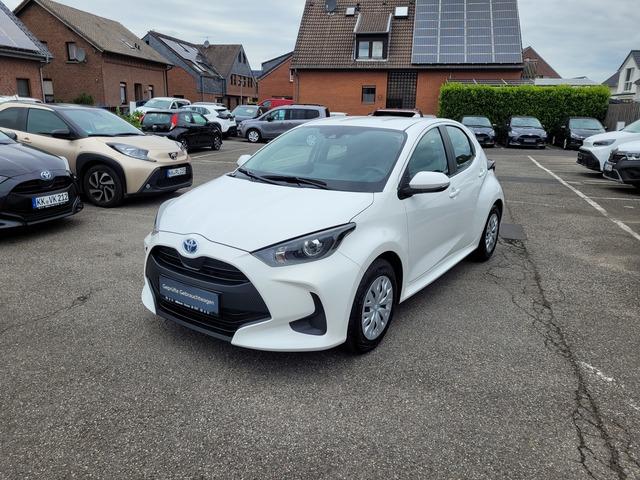 Toyota Yaris 1.5 Hybrid Business Edition