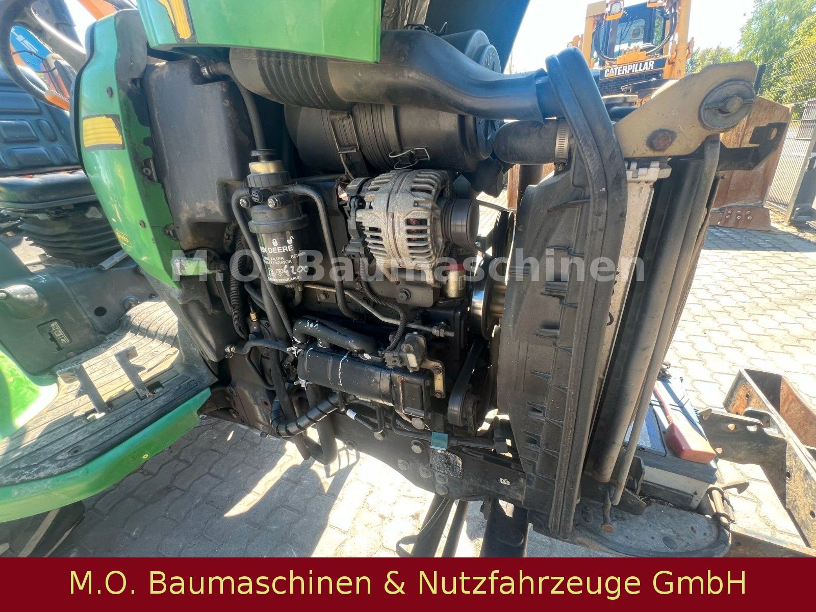 Fahrzeugabbildung John Deere 4520 / Schlepper /