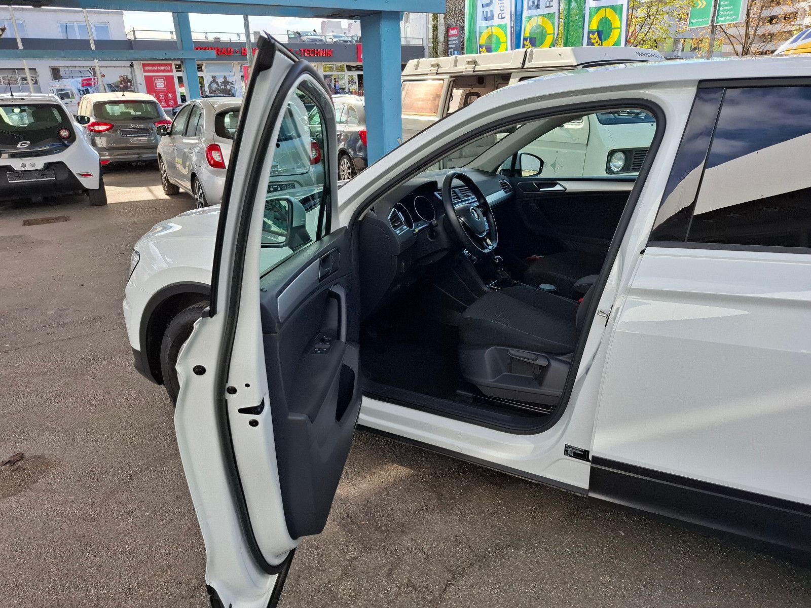 Volkswagen Tiguan Trendline 1,4 BMT/Start-Stopp , 56000km!! foto 9