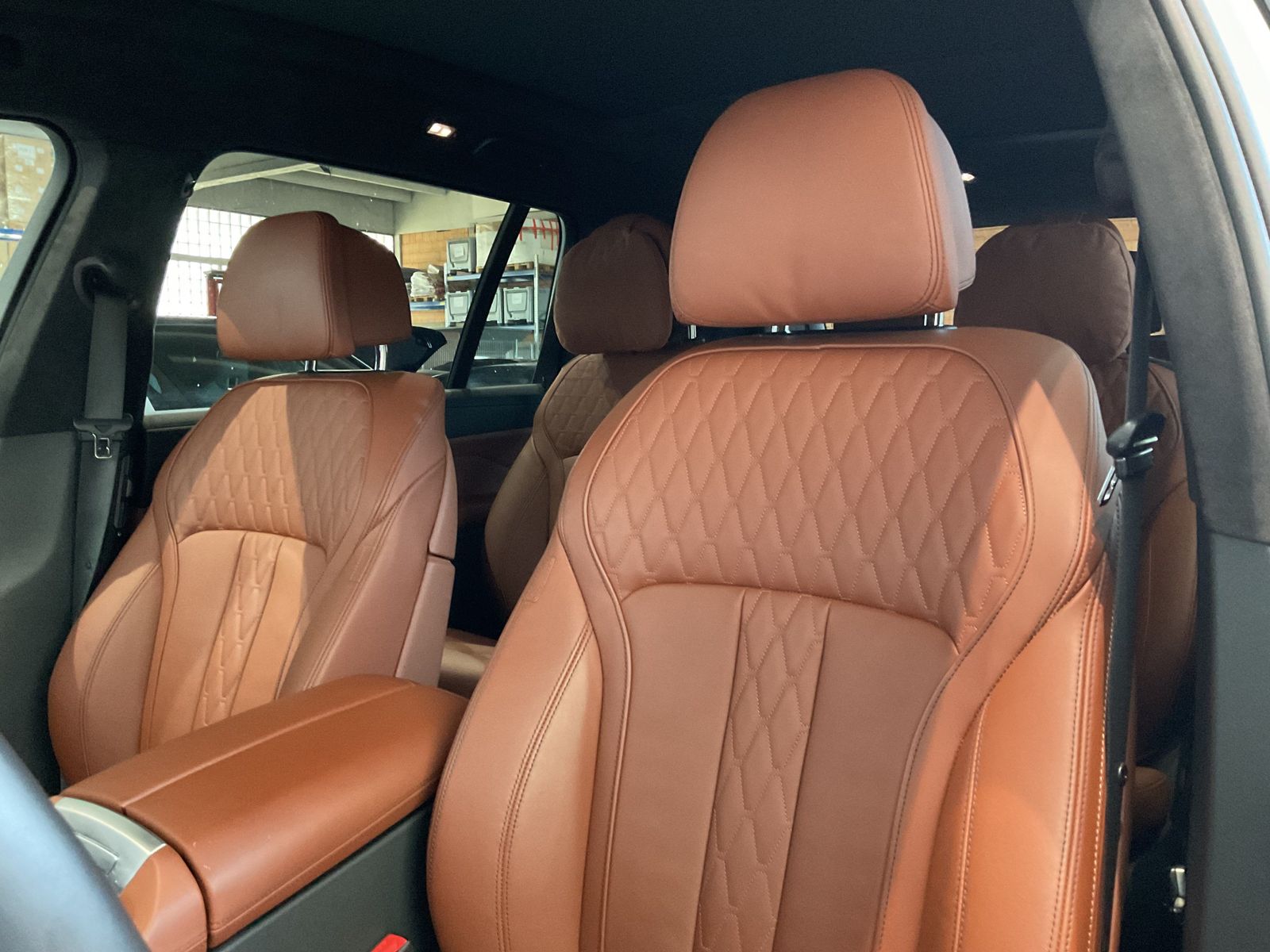 Fahrzeugabbildung BMW X7 xDrive40d M Sportpaket, Sky Lounge, Standheiz